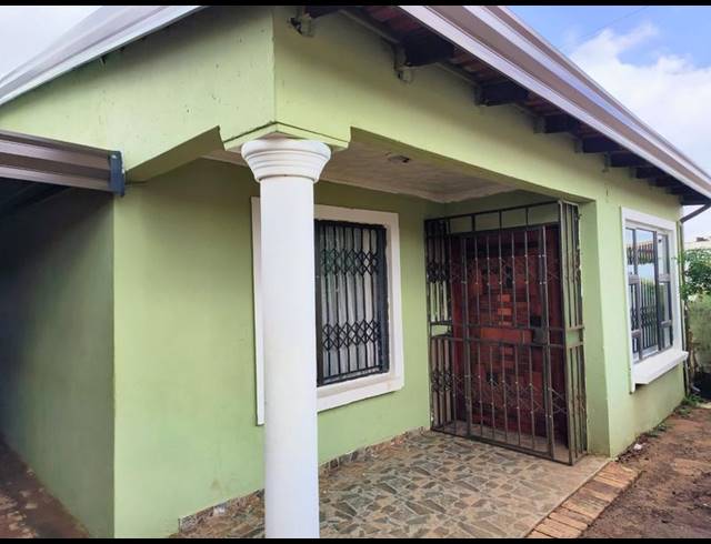 3 BEDROOM HOUSE FOR SALE IN BRAM FISCHERVILLE